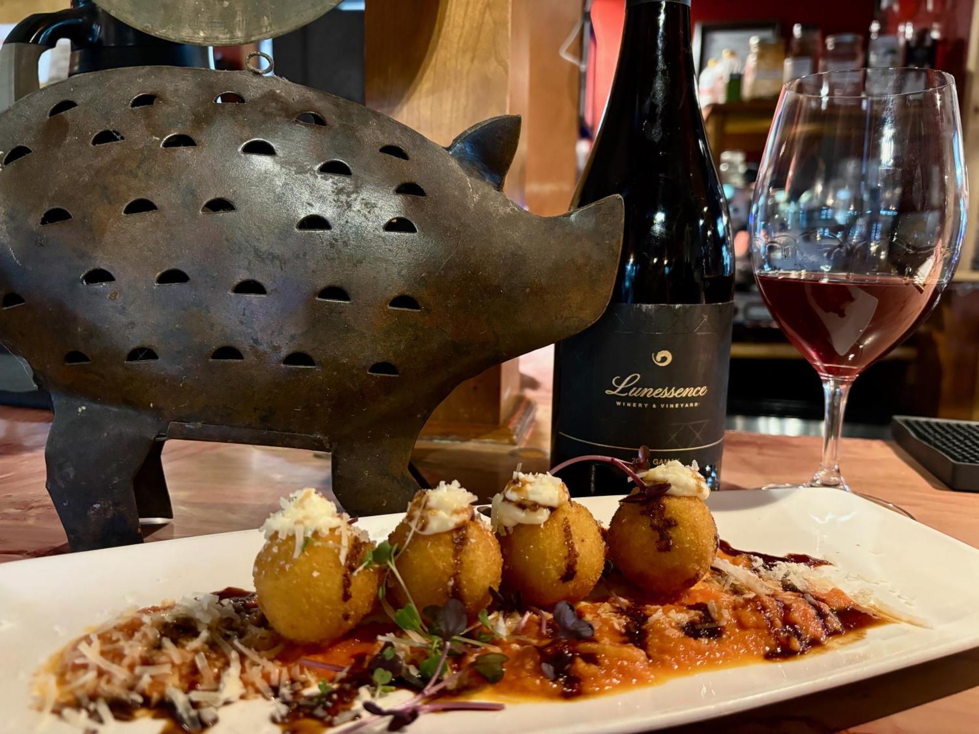 Truffle Pigs Lodge Field Εξωτερικό φωτογραφία